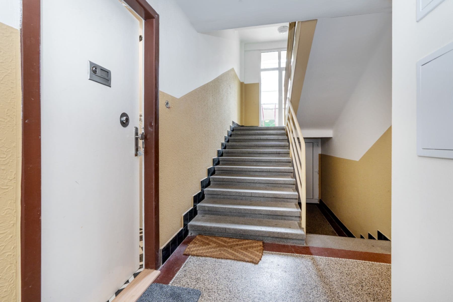 Pronájem bytu 1+kk 23 m², Strančická, Praha, Praha Pronájem bytu 1+kk 23 m², Strančická, Praha, Praha