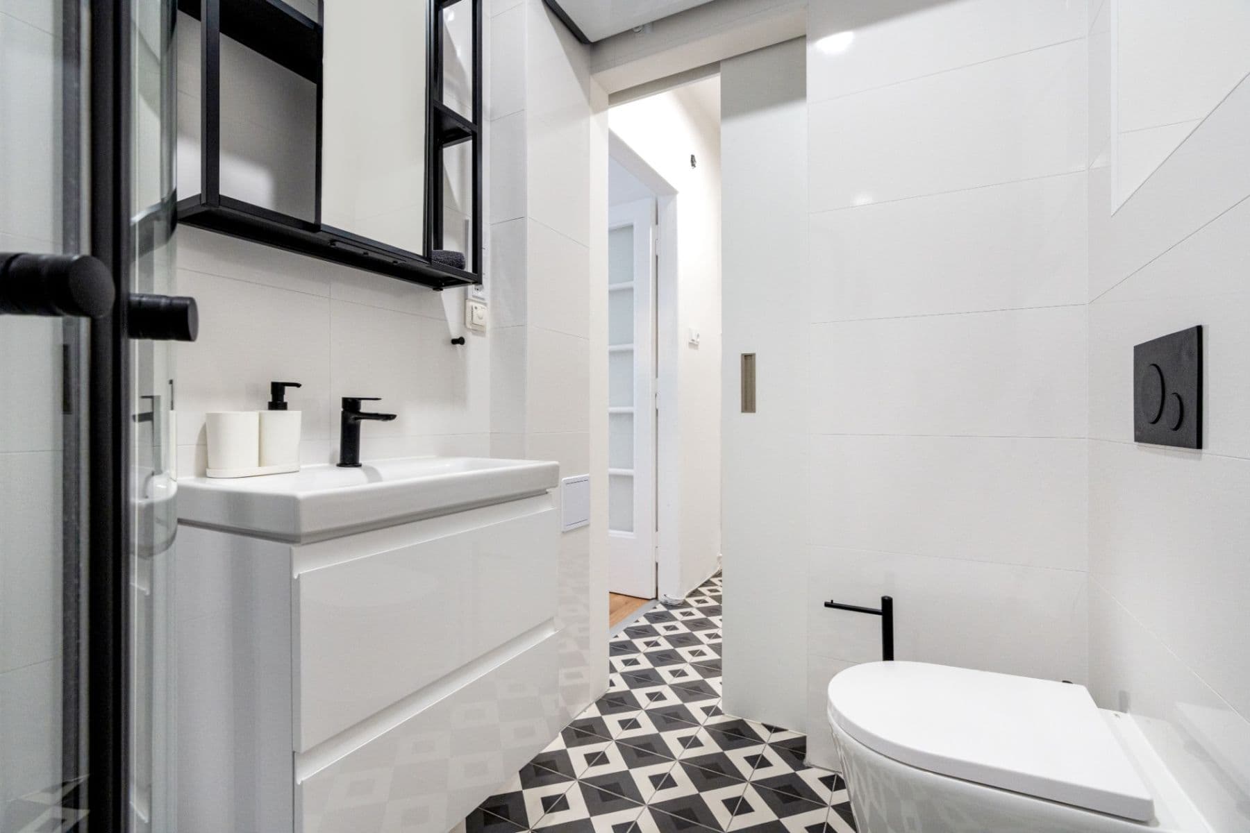 Pronájem bytu 1+kk 23 m², Strančická, Praha, Praha Pronájem bytu 1+kk 23 m², Strančická, Praha, Praha