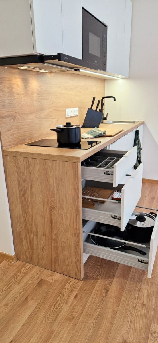 Pronájem bytu 1+kk 23 m², Strančická, Praha, Praha Pronájem bytu 1+kk 23 m², Strančická, Praha, Praha