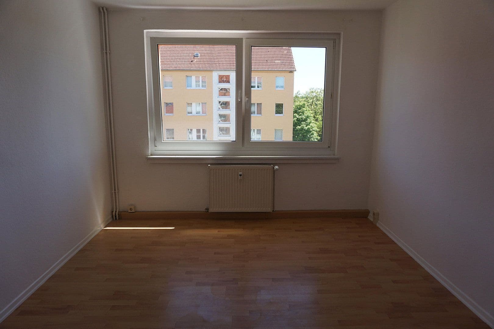 Pronájem bytu 4+1 75 m², Neue Burgkemnitzer Str. 53, Muldestausee, Sasko-Anhaltsko Pronájem bytu 4+1 75 m², Neue Burgkemnitzer Str. 53, Muldestausee, Sasko-Anhaltsko
