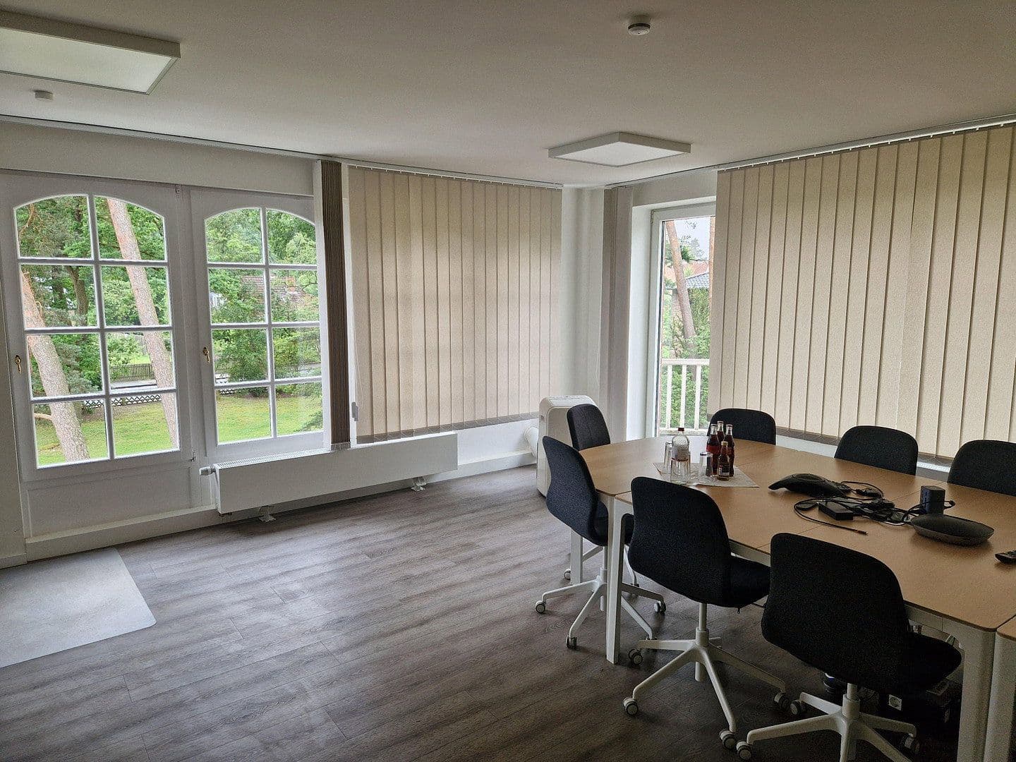 Pronájem kanceláře 500 m², Bültenweg 19, Adendorf, Dolní Sasko Pronájem kanceláře 500 m², Bültenweg 19, Adendorf, Dolní Sasko