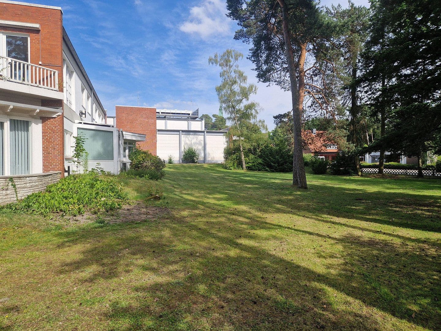 Pronájem kanceláře 500 m², Bültenweg 19, Adendorf, Dolní Sasko Pronájem kanceláře 500 m², Bültenweg 19, Adendorf, Dolní Sasko