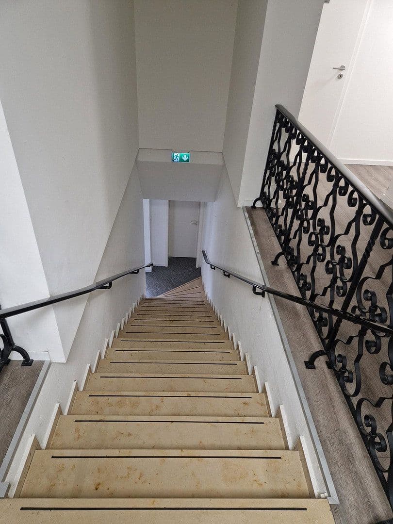 Pronájem kanceláře 500 m², Bültenweg 19, Adendorf, Dolní Sasko Pronájem kanceláře 500 m², Bültenweg 19, Adendorf, Dolní Sasko