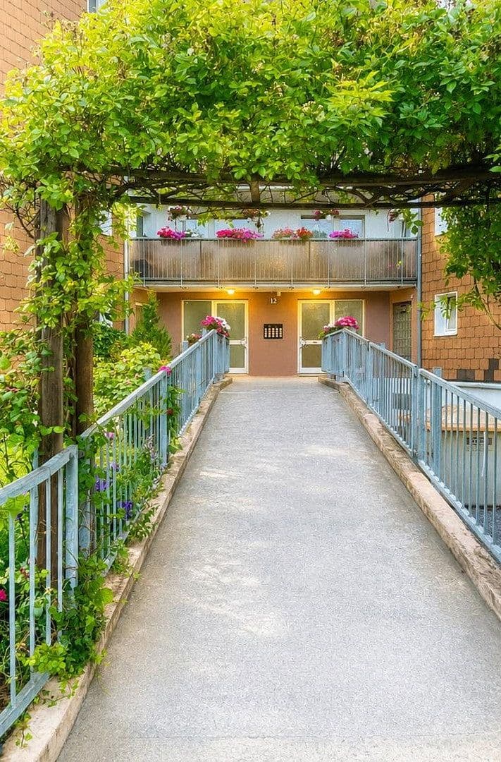 Prodej bytu 3+1 55 m², Oberhausen, Severní Porýní-Vestfálsko Prodej bytu 3+1 55 m², Oberhausen, Severní Porýní-Vestfálsko
