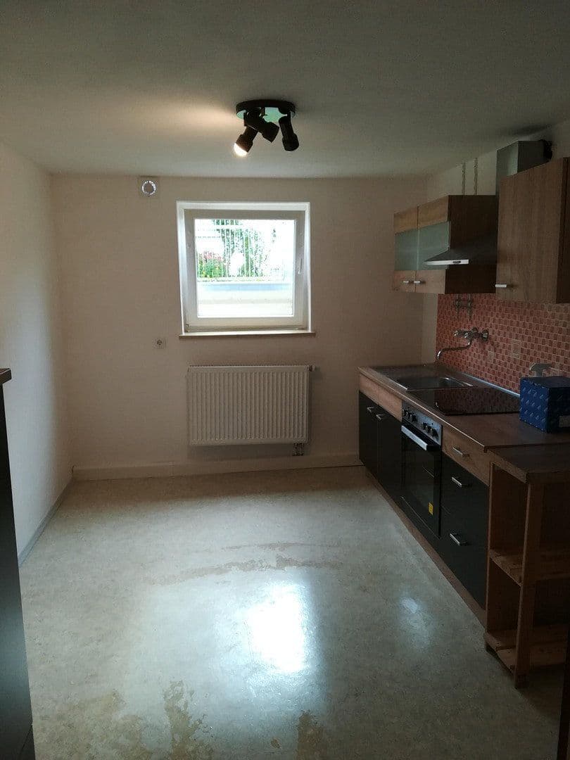 Pronájem bytu 3+1 75 m², Zeppelinstraße 14e, Waldkraiburg, Bavorsko Pronájem bytu 3+1 75 m², Zeppelinstraße 14e, Waldkraiburg, Bavorsko