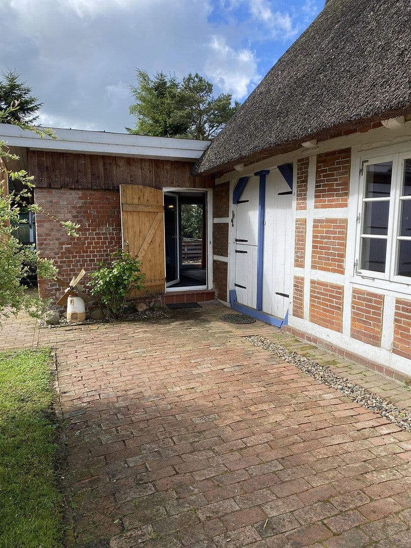 Prodej domu 139 m², pozemek 3.140 m², Oederquart, Dolní Sasko Prodej domu 139 m², pozemek 3.140 m², Oederquart, Dolní Sasko