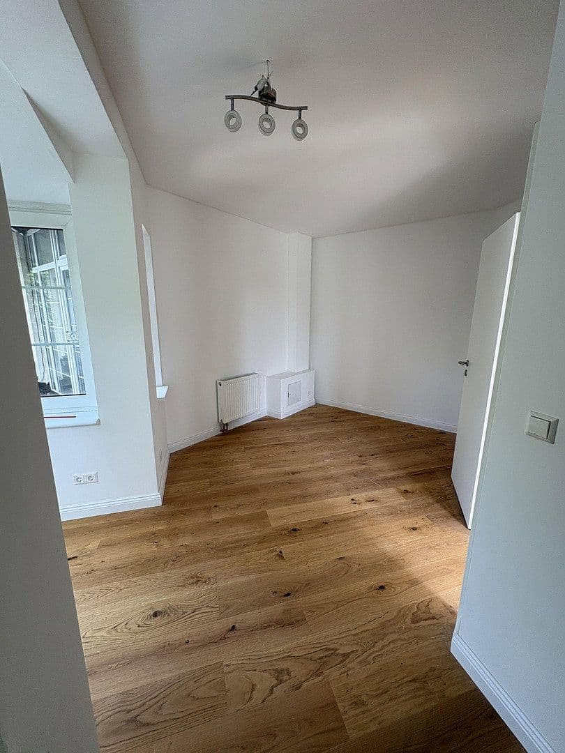 Prodej bytu 2+1 50 m², Berlin, Berlín Prodej bytu 2+1 50 m², Berlin, Berlín