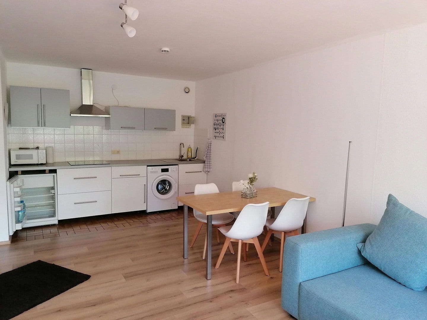 Prodej bytu 1+1 53 m², Feldbergstr. 1-3, Schonach im Schwarzwald, Bádensko-Württembersko Prodej bytu 1+1 53 m², Feldbergstr. 1-3, Schonach im Schwarzwald, Bádensko-Württembersko