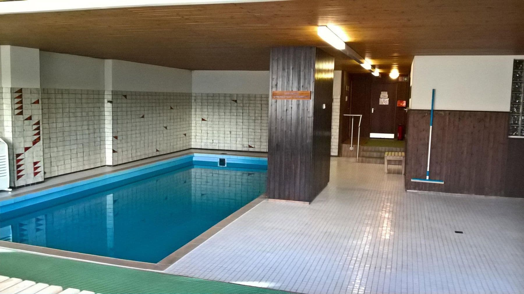 Prodej bytu 1+1 53 m², Feldbergstr. 1-3, Schonach im Schwarzwald, Bádensko-Württembersko Prodej bytu 1+1 53 m², Feldbergstr. 1-3, Schonach im Schwarzwald, Bádensko-Württembersko