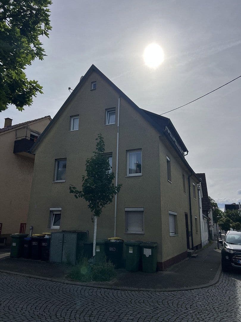 Prodej domu 246 m², pozemek 246 m², Asperg, Bádensko-Württembersko Prodej domu 246 m², pozemek 246 m², Asperg, Bádensko-Württembersko