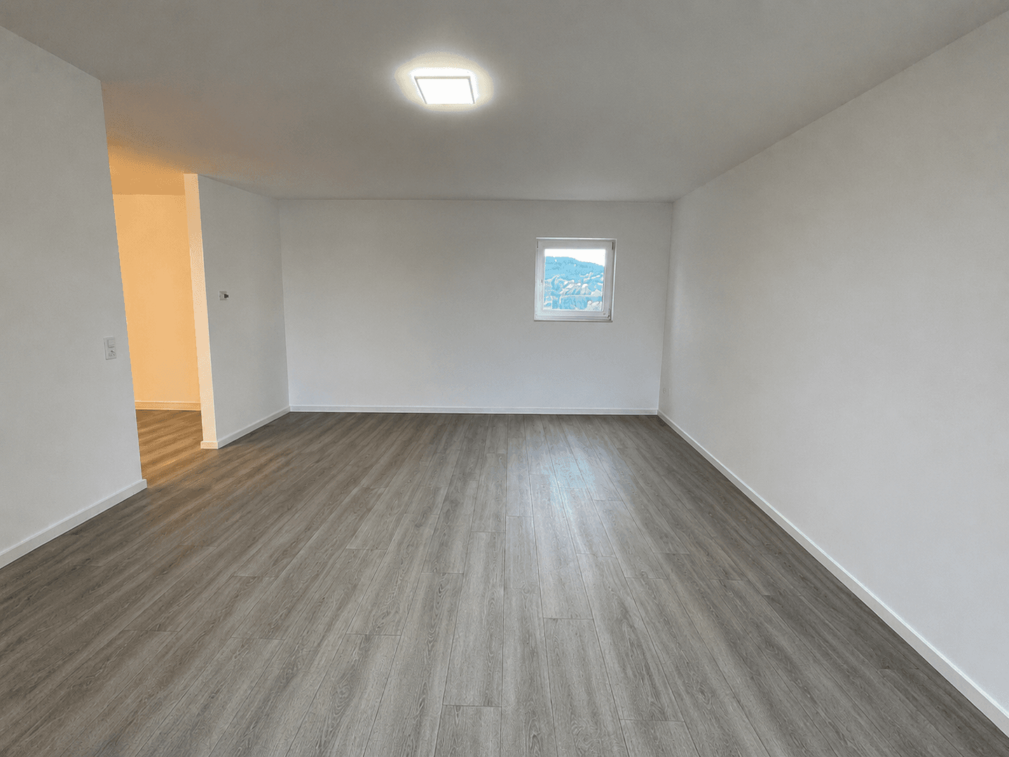 Pronájem bytu 1+1 40 m², Bad Hönningen, Porýní-Falc Pronájem bytu 1+1 40 m², Bad Hönningen, Porýní-Falc