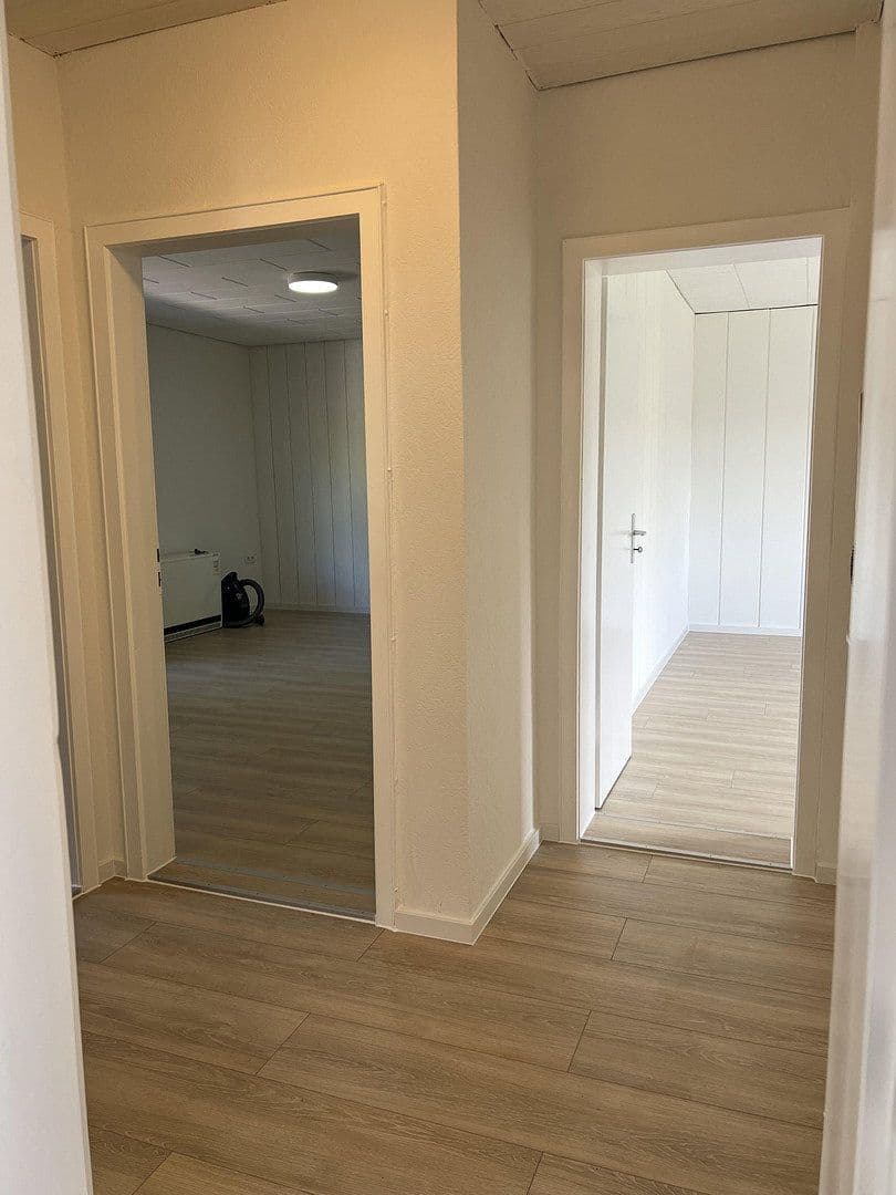 Pronájem bytu 3+1 68 m², Hirschberger Str. 6, Wolfsburg, Dolní Sasko Pronájem bytu 3+1 68 m², Hirschberger Str. 6, Wolfsburg, Dolní Sasko