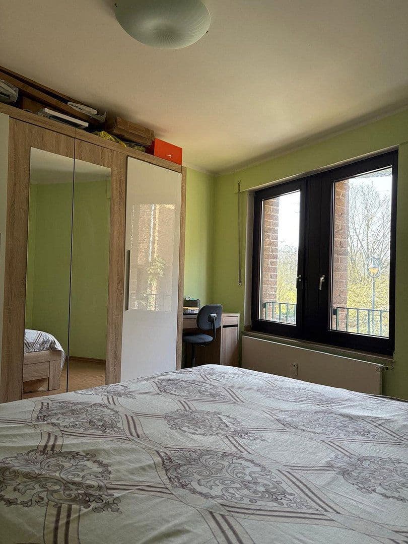Pronájem bytu 2+1 70 m², Düsseldorf, Severní Porýní-Vestfálsko Pronájem bytu 2+1 70 m², Düsseldorf, Severní Porýní-Vestfálsko