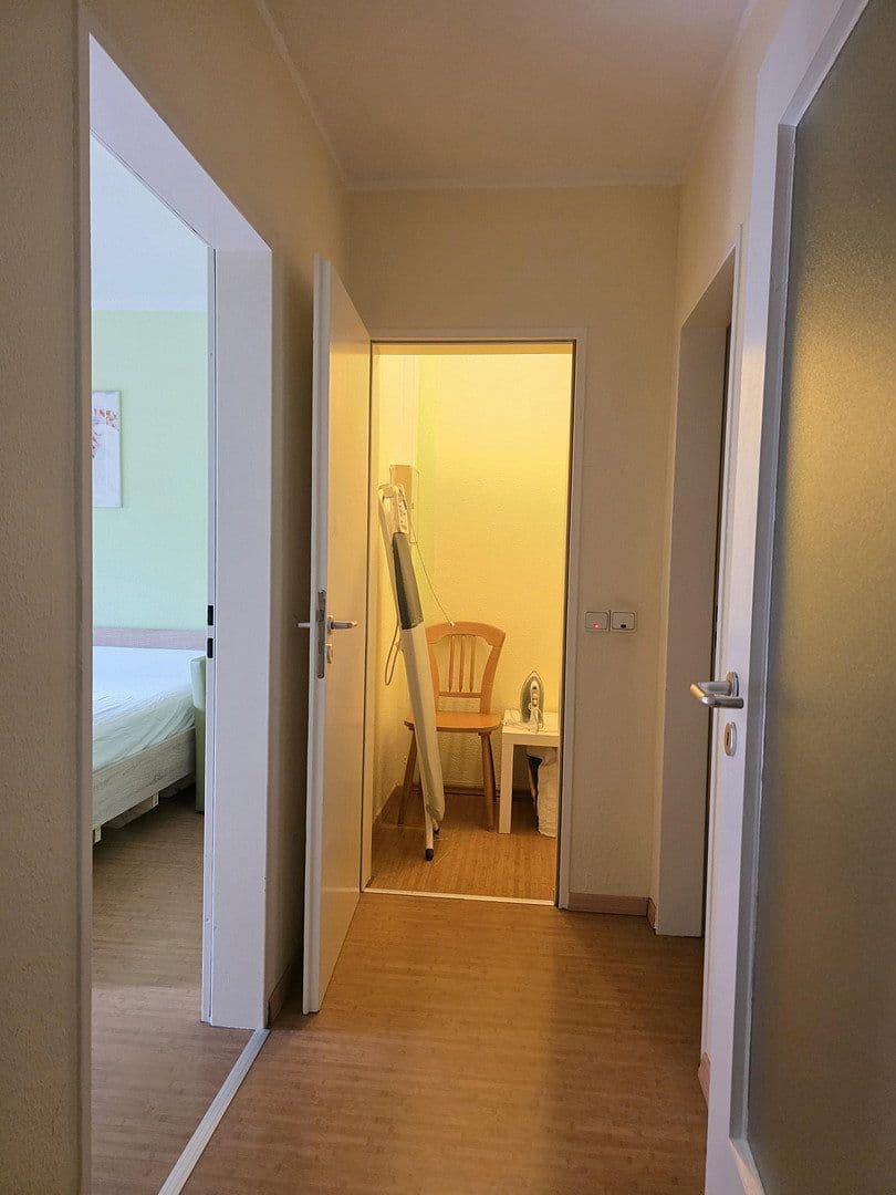 Pronájem bytu 2+1 70 m², Düsseldorf, Severní Porýní-Vestfálsko Pronájem bytu 2+1 70 m², Düsseldorf, Severní Porýní-Vestfálsko