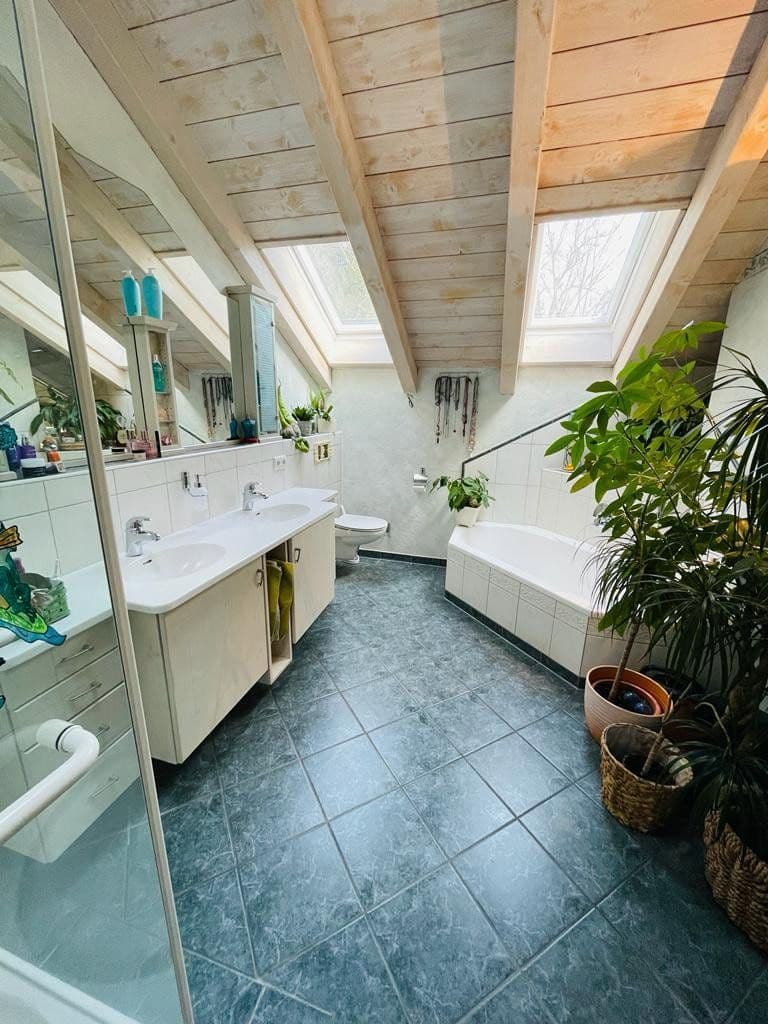 Pronájem domu 145 m², pozemek 546 m², Kolbermoor, Bavorsko Pronájem domu 145 m², pozemek 546 m², Kolbermoor, Bavorsko