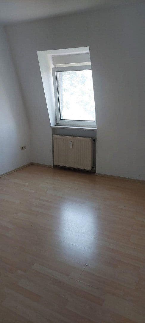 Pronájem bytu 4+1 105 m², Käfertalerstraße 38, Mannheim, Bádensko-Württembersko Pronájem bytu 4+1 105 m², Käfertalerstraße 38, Mannheim, Bádensko-Württembersko