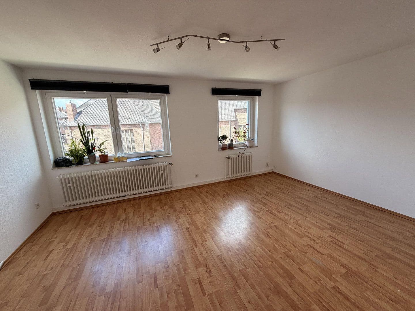Pronájem bytu 3+1 65 m², Bilker Allee 10, Düsseldorf, Severní Porýní-Vestfálsko Pronájem bytu 3+1 65 m², Bilker Allee 10, Düsseldorf, Severní Porýní-Vestfálsko