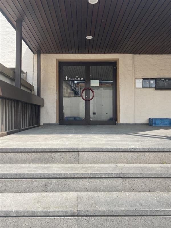Pronájem kanceláře 320 m², Bad Neuenahr-Ahrweiler, Porýní-Falc Pronájem kanceláře 320 m², Bad Neuenahr-Ahrweiler, Porýní-Falc