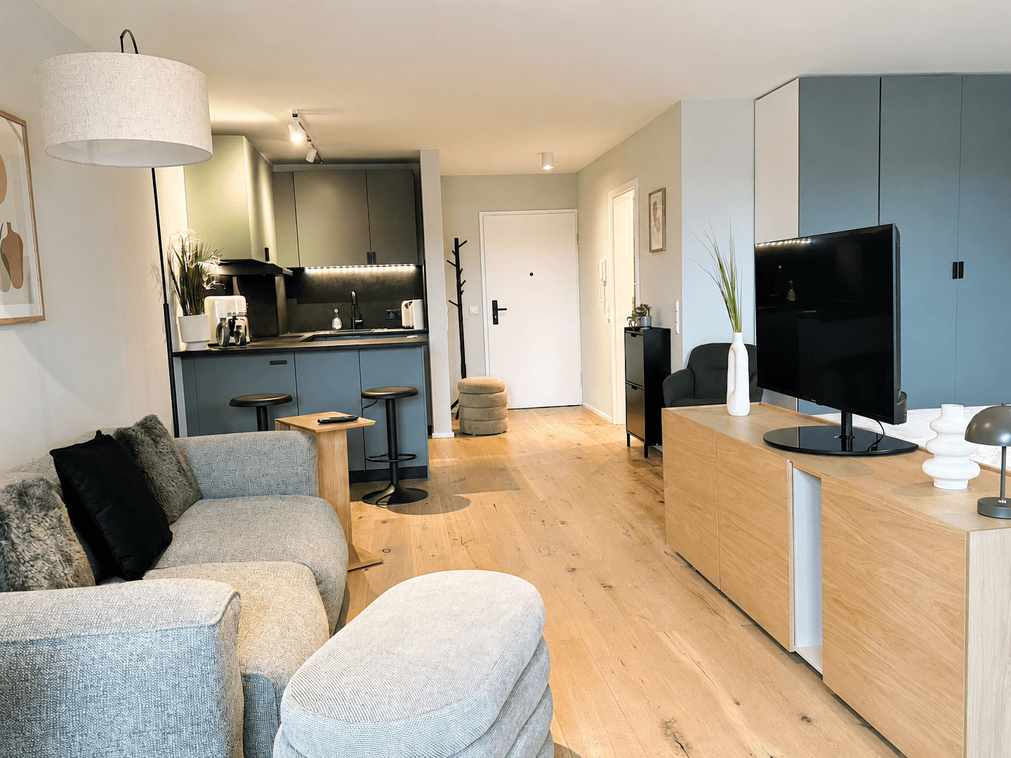 Pronájem bytu 1+kk 48 m², Herdweg 94G, Stuttgart, Bádensko-Württembersko Pronájem bytu 1+kk 48 m², Herdweg 94G, Stuttgart, Bádensko-Württembersko