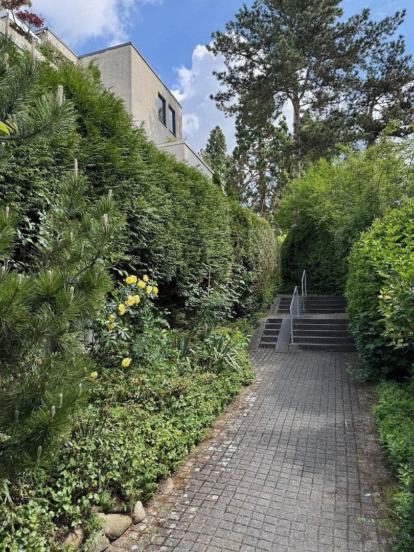 Pronájem bytu 1+kk 48 m², Herdweg 94G, Stuttgart, Bádensko-Württembersko Pronájem bytu 1+kk 48 m², Herdweg 94G, Stuttgart, Bádensko-Württembersko