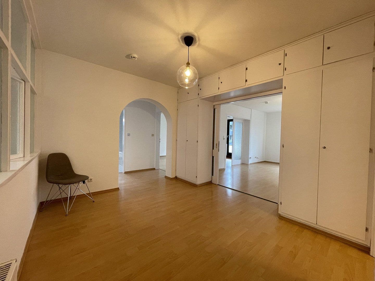 Pronájem bytu 4+1 120 m², Wiesenau 21, Frankfurt am Main, Hessen Pronájem bytu 4+1 120 m², Wiesenau 21, Frankfurt am Main, Hessen
