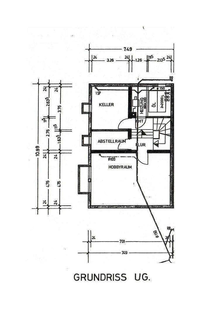 Prodej domu 131 m², pozemek 369 m², Stauferstraße 15, Sinsheim, Bádensko-Württembersko Prodej domu 131 m², pozemek 369 m², Stauferstraße 15, Sinsheim, Bádensko-Württembersko