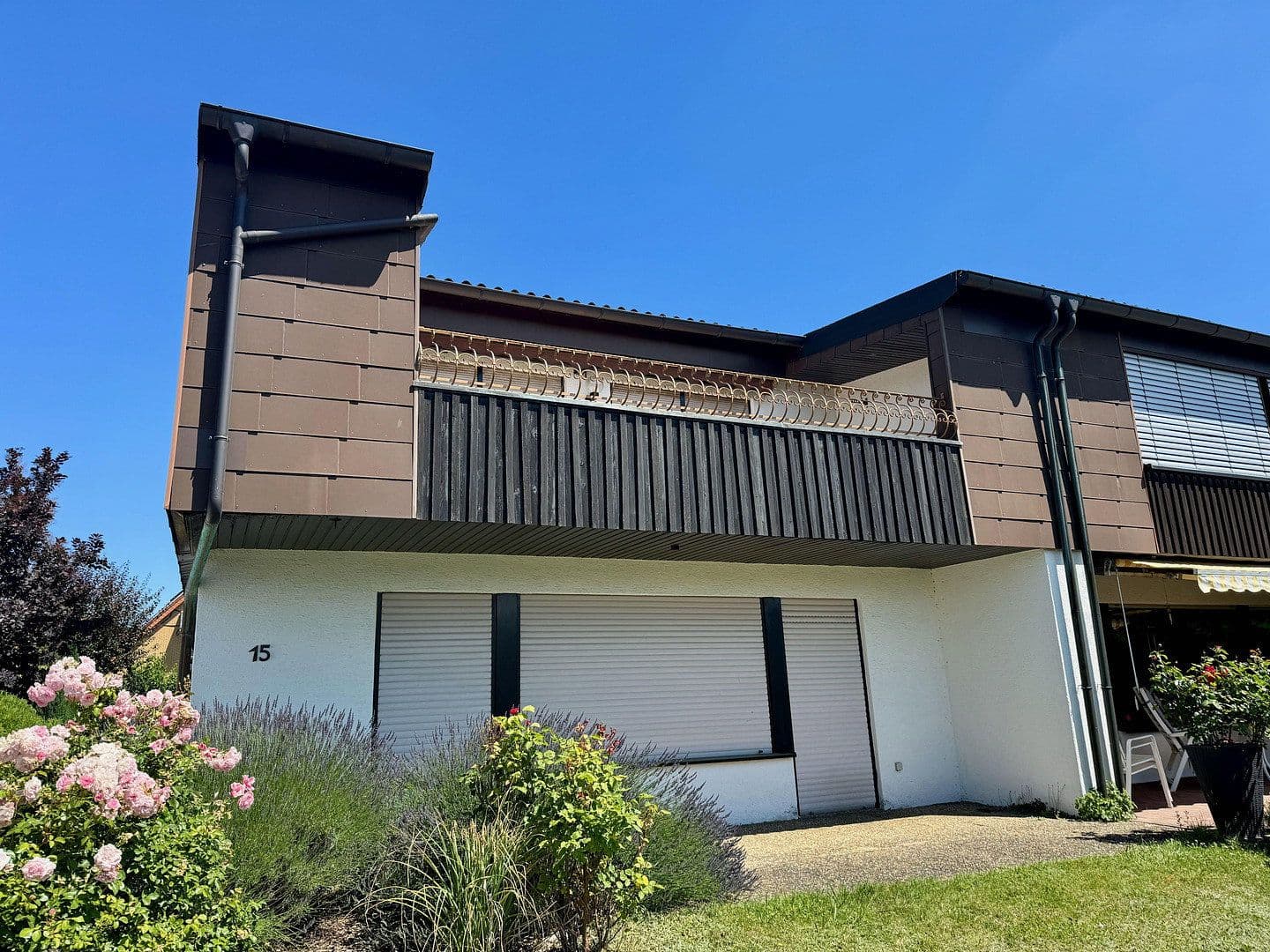 Prodej domu 131 m², pozemek 369 m², Stauferstraße 15, Sinsheim, Bádensko-Württembersko Prodej domu 131 m², pozemek 369 m², Stauferstraße 15, Sinsheim, Bádensko-Württembersko