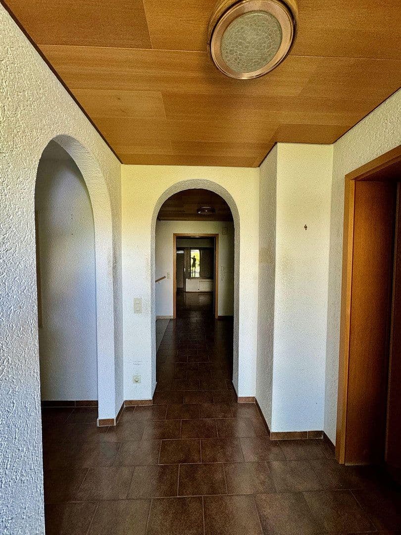 Prodej domu 131 m², pozemek 369 m², Stauferstraße 15, Sinsheim, Bádensko-Württembersko Prodej domu 131 m², pozemek 369 m², Stauferstraße 15, Sinsheim, Bádensko-Württembersko
