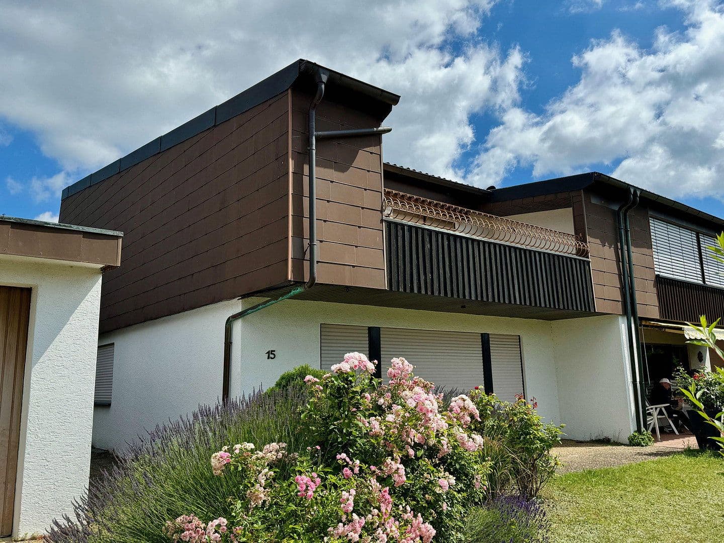 Prodej domu 131 m², pozemek 369 m², Stauferstraße 15, Sinsheim, Bádensko-Württembersko Prodej domu 131 m², pozemek 369 m², Stauferstraße 15, Sinsheim, Bádensko-Württembersko