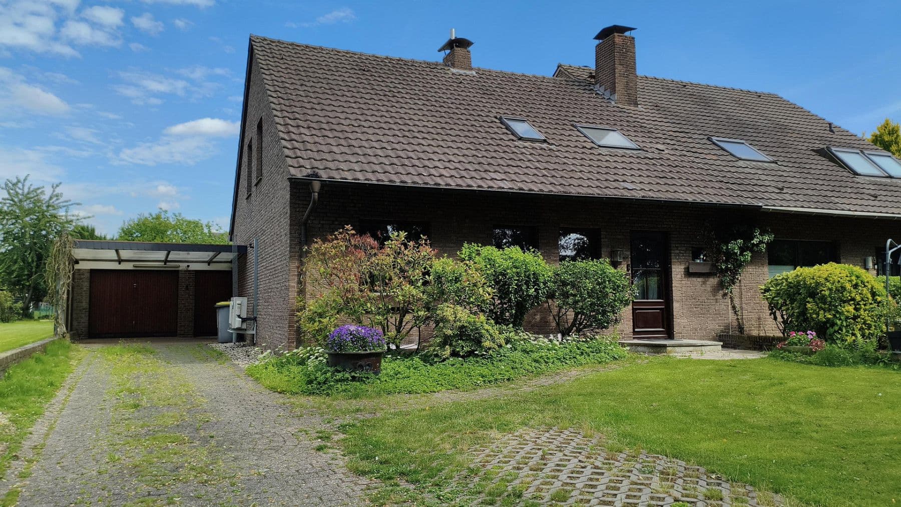 Prodej domu 175 m², pozemek 906 m², Duisburg, Severní Porýní-Vestfálsko Prodej domu 175 m², pozemek 906 m², Duisburg, Severní Porýní-Vestfálsko