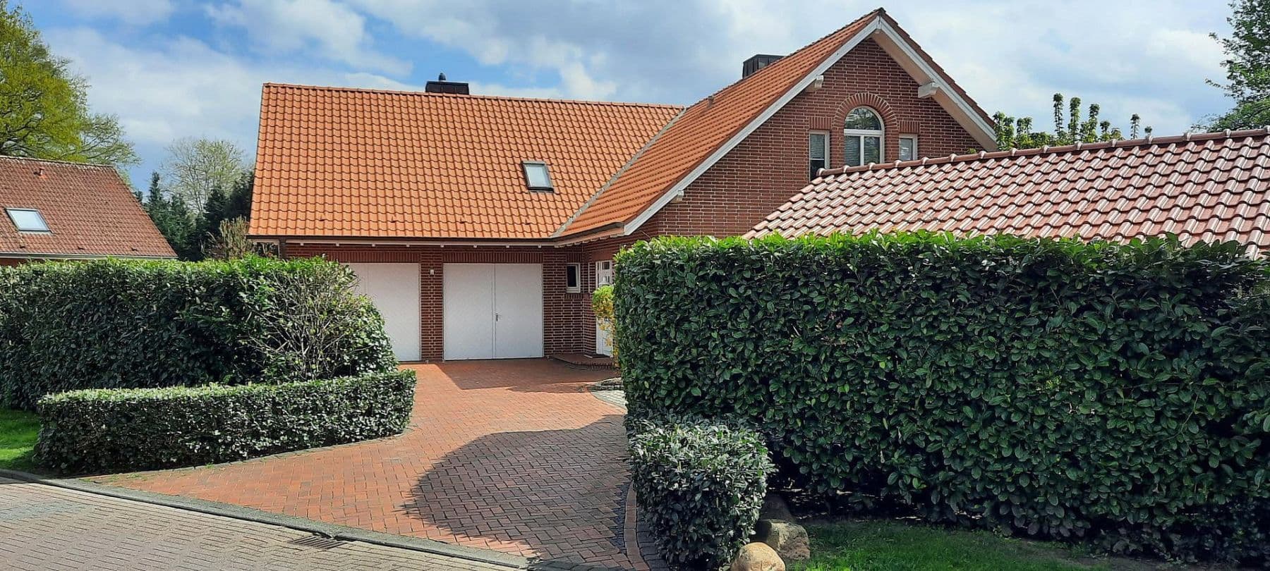 Prodej domu 246 m², pozemek 1.032 m², Spelle, Dolní Sasko Prodej domu 246 m², pozemek 1.032 m², Spelle, Dolní Sasko