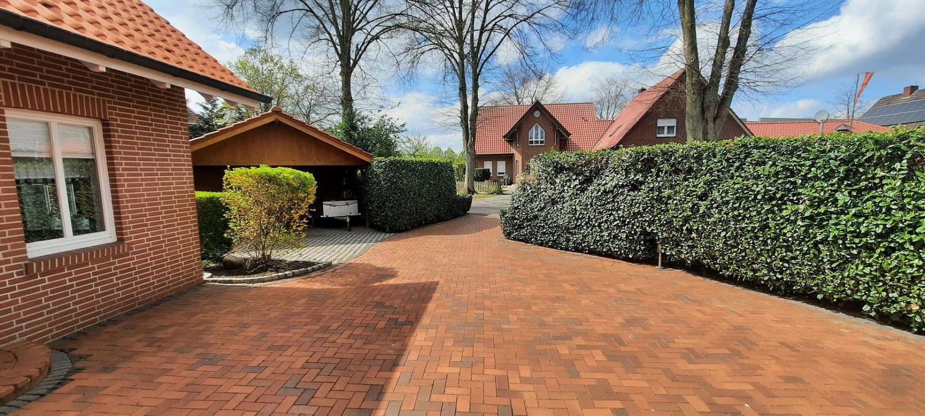 Prodej domu 246 m², pozemek 1.032 m², Spelle, Dolní Sasko Prodej domu 246 m², pozemek 1.032 m², Spelle, Dolní Sasko