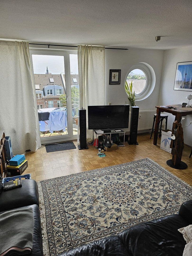Prodej bytu 2+1 48 m², Fleher Straße 3, Düsseldorf, Severní Porýní-Vestfálsko Prodej bytu 2+1 48 m², Fleher Straße 3, Düsseldorf, Severní Porýní-Vestfálsko