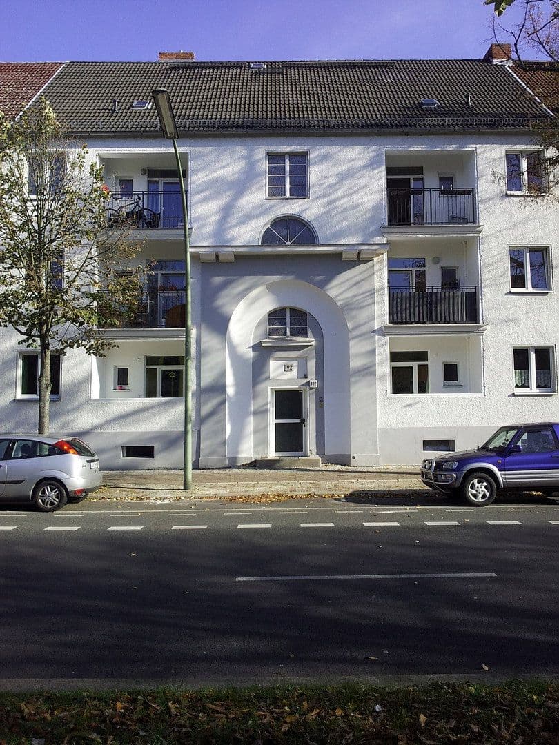 Prodej domu 460 m², pozemek 565 m², Aroser Allee 102, Berlin, Berlín Prodej domu 460 m², pozemek 565 m², Aroser Allee 102, Berlin, Berlín