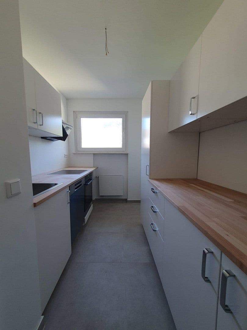 Pronájem bytu 3+1 62 m², Düsseldorf, Severní Porýní-Vestfálsko Pronájem bytu 3+1 62 m², Düsseldorf, Severní Porýní-Vestfálsko