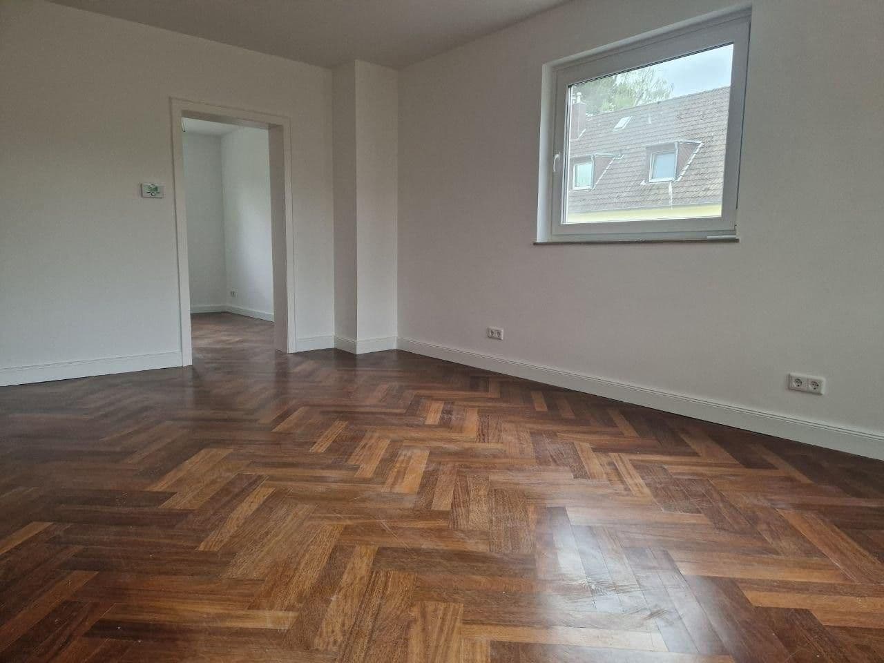 Pronájem bytu 3+1 62 m², Düsseldorf, Severní Porýní-Vestfálsko Pronájem bytu 3+1 62 m², Düsseldorf, Severní Porýní-Vestfálsko