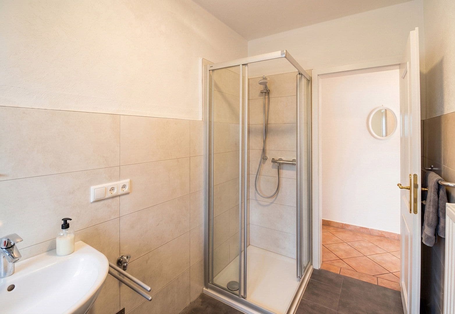 Prodej domu 177 m², pozemek 577 m², Martin-Luther-Straße 6a, Sittensen, Dolní Sasko Prodej domu 177 m², pozemek 577 m², Martin-Luther-Straße 6a, Sittensen, Dolní Sasko