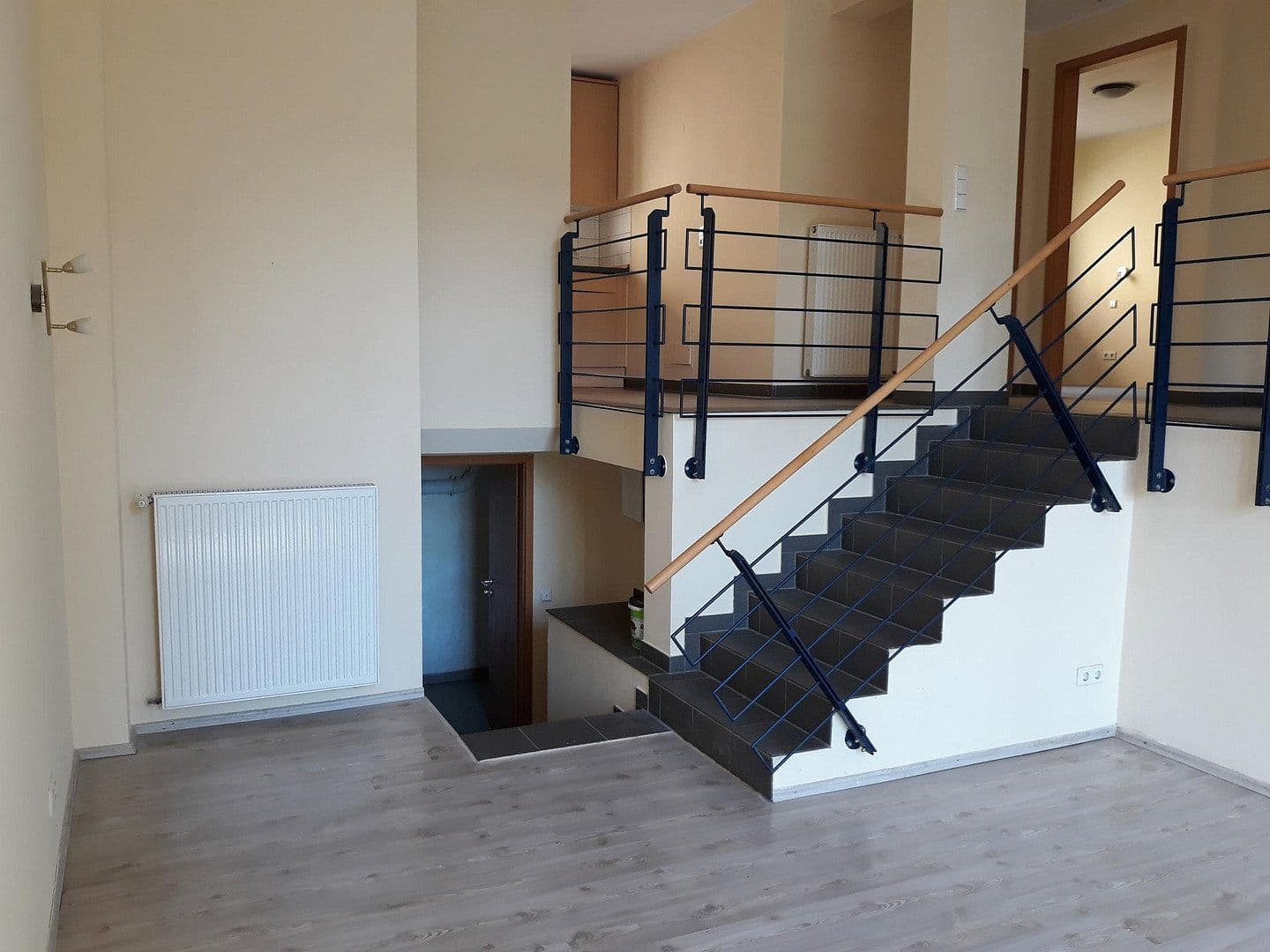 Pronájem bytu 2+1 62 m², Barbarossastr. 13a, Freigericht, Hessen Pronájem bytu 2+1 62 m², Barbarossastr. 13a, Freigericht, Hessen