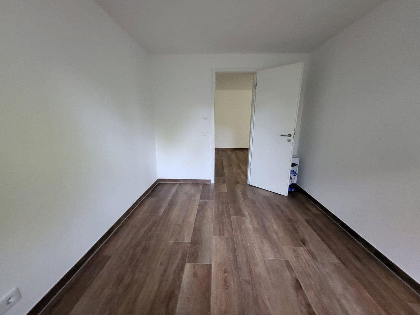 Pronájem bytu 3+1 75 m², Friedrichstraße 25c, Hanau, Hessen Pronájem bytu 3+1 75 m², Friedrichstraße 25c, Hanau, Hessen