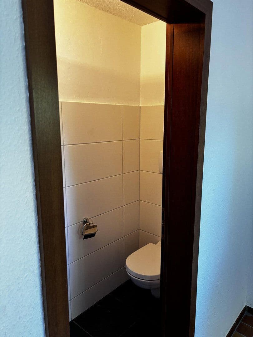 Pronájem domu 198 m², pozemek 816 m², Am Bismarckturm 64, Stuttgart, Bádensko-Württembersko Pronájem domu 198 m², pozemek 816 m², Am Bismarckturm 64, Stuttgart, Bádensko-Württembersko