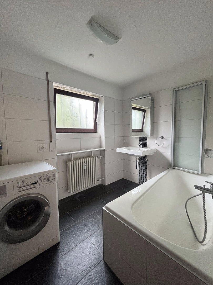 Pronájem domu 198 m², pozemek 816 m², Am Bismarckturm 64, Stuttgart, Bádensko-Württembersko Pronájem domu 198 m², pozemek 816 m², Am Bismarckturm 64, Stuttgart, Bádensko-Württembersko