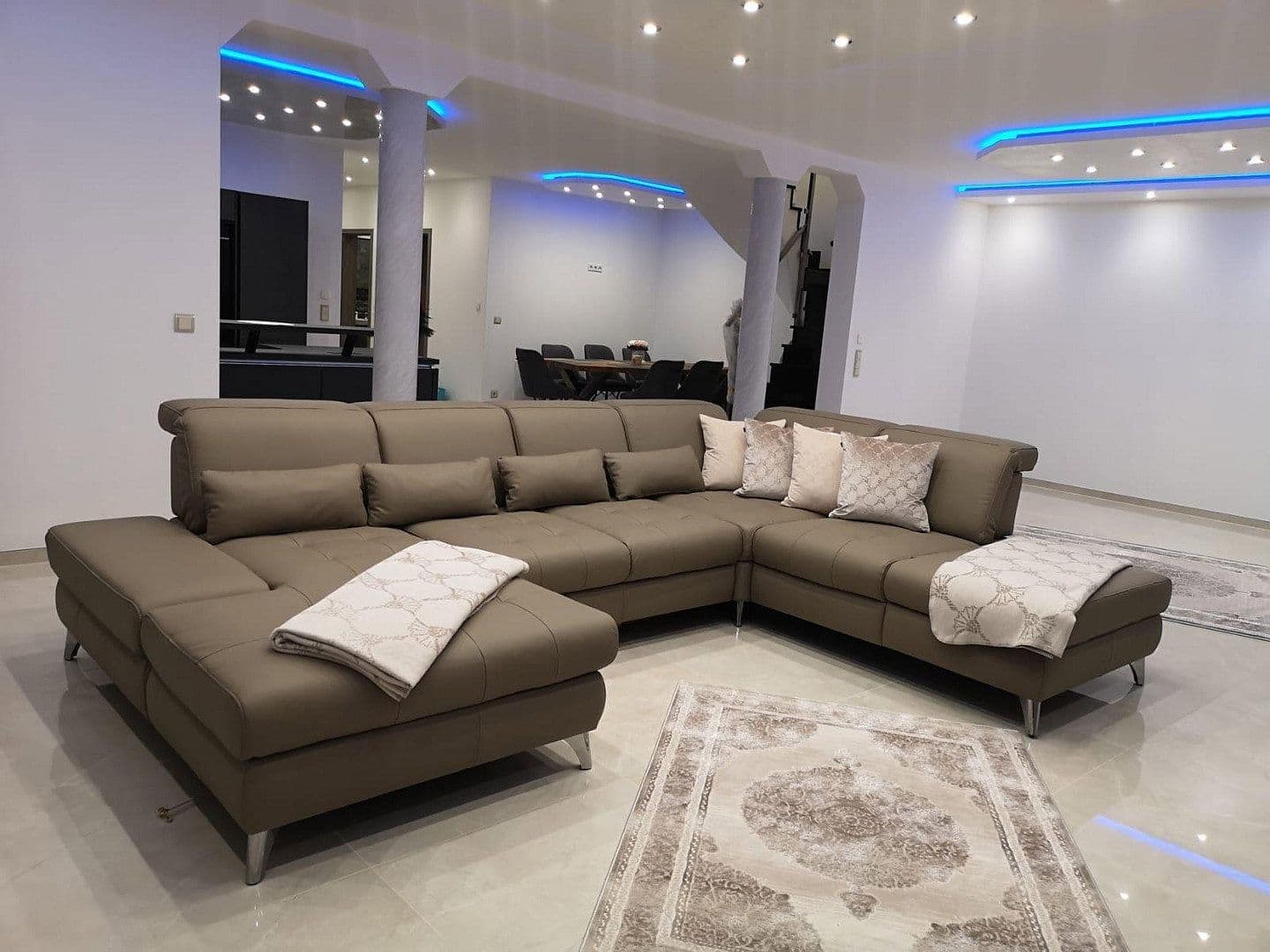 Prodej domu 275 m², pozemek 2.263 m², Simbach, Bavorsko Prodej domu 275 m², pozemek 2.263 m², Simbach, Bavorsko
