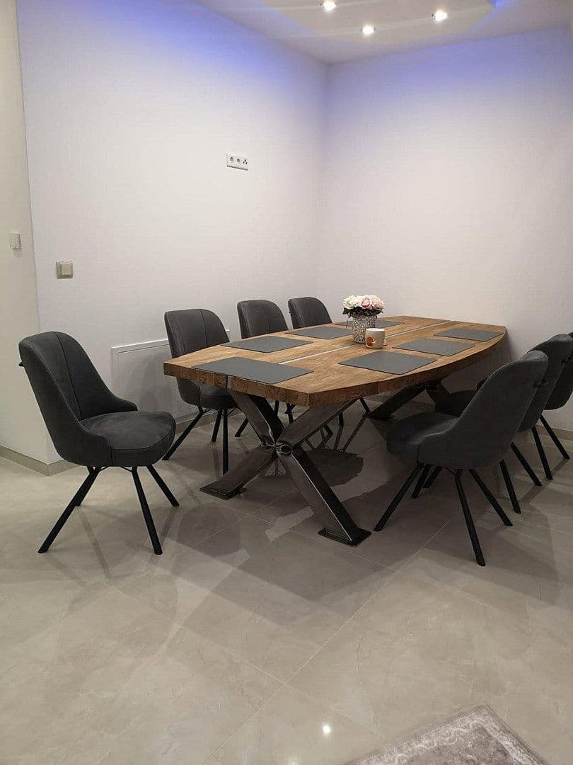 Prodej domu 275 m², pozemek 2.263 m², Simbach, Bavorsko Prodej domu 275 m², pozemek 2.263 m², Simbach, Bavorsko