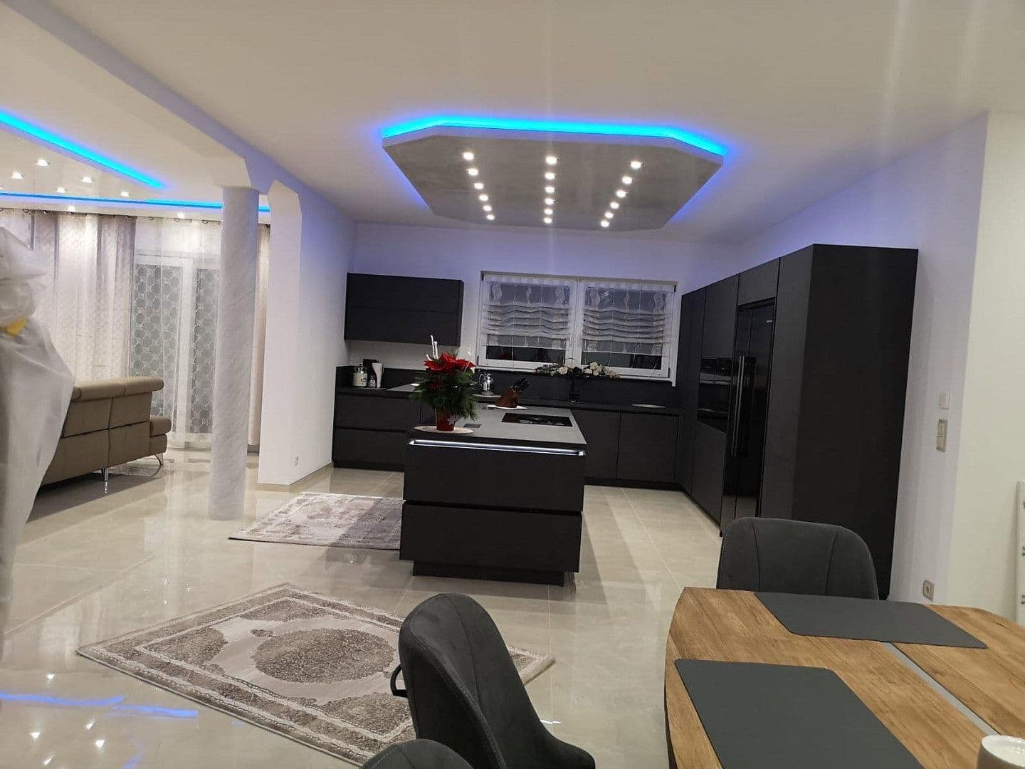 Prodej domu 275 m², pozemek 2.263 m², Simbach, Bavorsko Prodej domu 275 m², pozemek 2.263 m², Simbach, Bavorsko