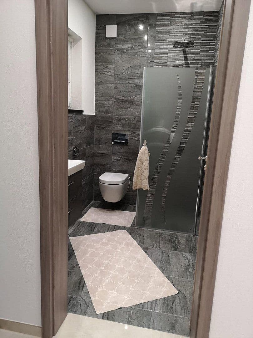 Prodej domu 275 m², pozemek 2.263 m², Simbach, Bavorsko Prodej domu 275 m², pozemek 2.263 m², Simbach, Bavorsko