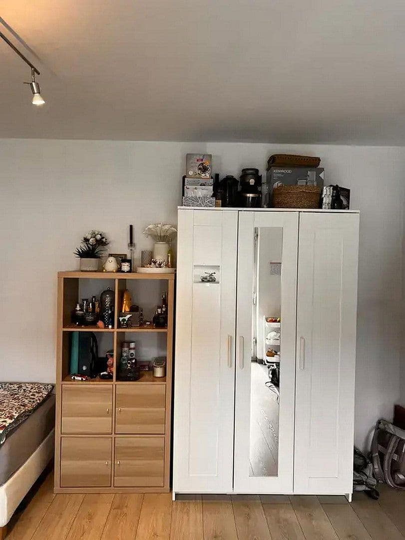 Pronájem bytu 1+1 31 m², Stuttgart, Bádensko-Württembersko Pronájem bytu 1+1 31 m², Stuttgart, Bádensko-Württembersko