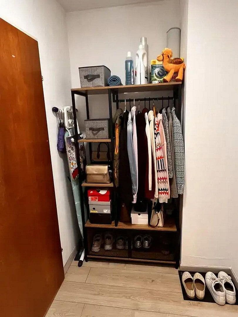 Pronájem bytu 1+1 31 m², Stuttgart, Bádensko-Württembersko Pronájem bytu 1+1 31 m², Stuttgart, Bádensko-Württembersko