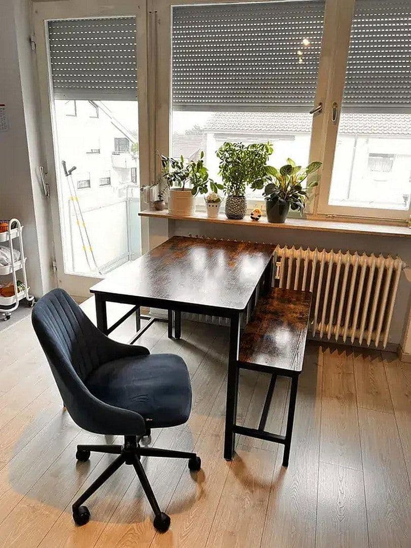 Pronájem bytu 1+1 31 m², Stuttgart, Bádensko-Württembersko Pronájem bytu 1+1 31 m², Stuttgart, Bádensko-Württembersko