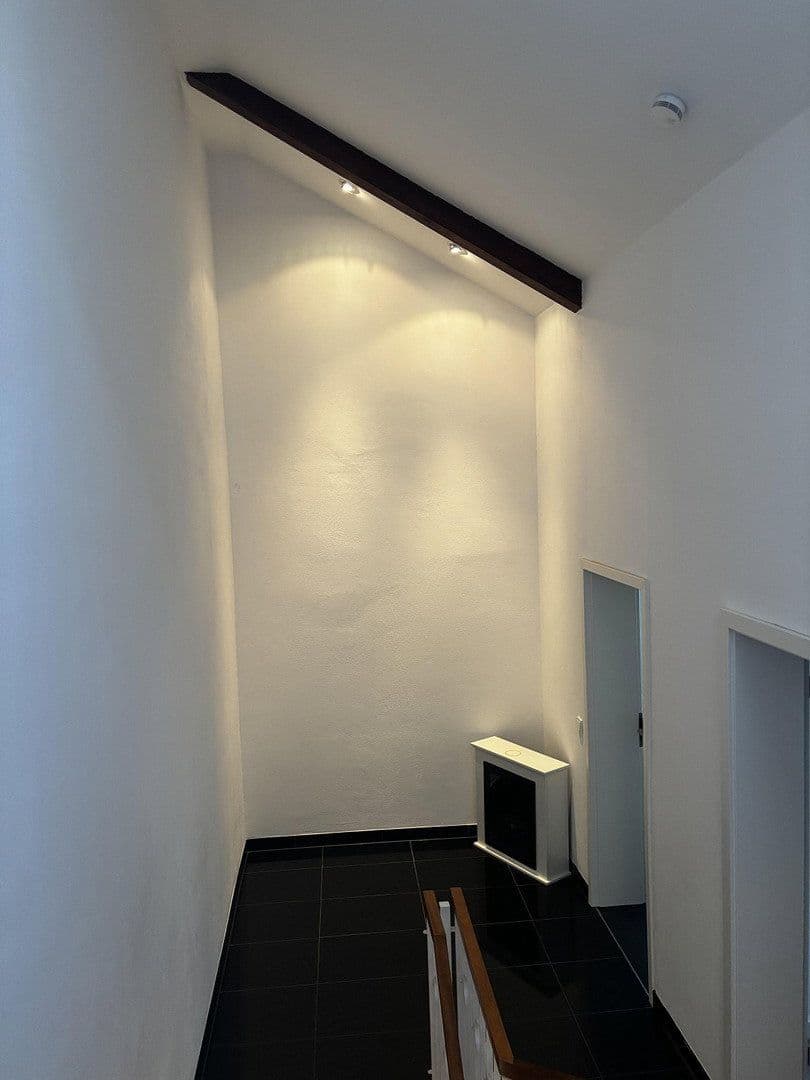 Pronájem domu 183 m², pozemek 762 m², Am Bismarckturm 62, Stuttgart, Bádensko-Württembersko Pronájem domu 183 m², pozemek 762 m², Am Bismarckturm 62, Stuttgart, Bádensko-Württembersko