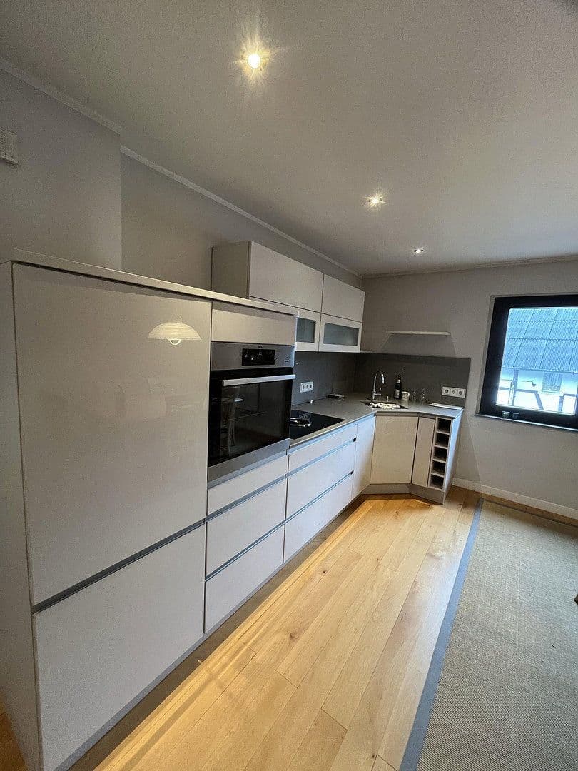 Pronájem bytu 4+1 89 m², Weilerswist, Severní Porýní-Vestfálsko Pronájem bytu 4+1 89 m², Weilerswist, Severní Porýní-Vestfálsko